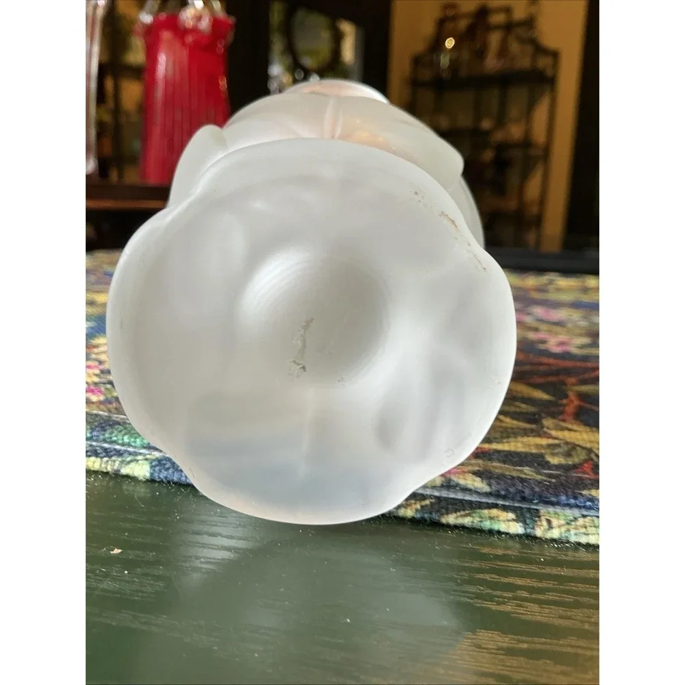 Vintage MCM Viking Glass Swung Vase Cabbage Leaf Satin Footed Base 13